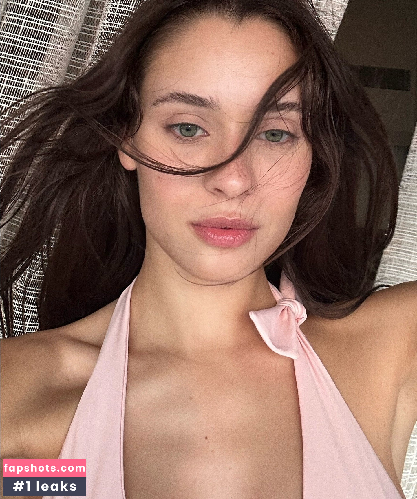 Daniela Melchior gallery photo #86