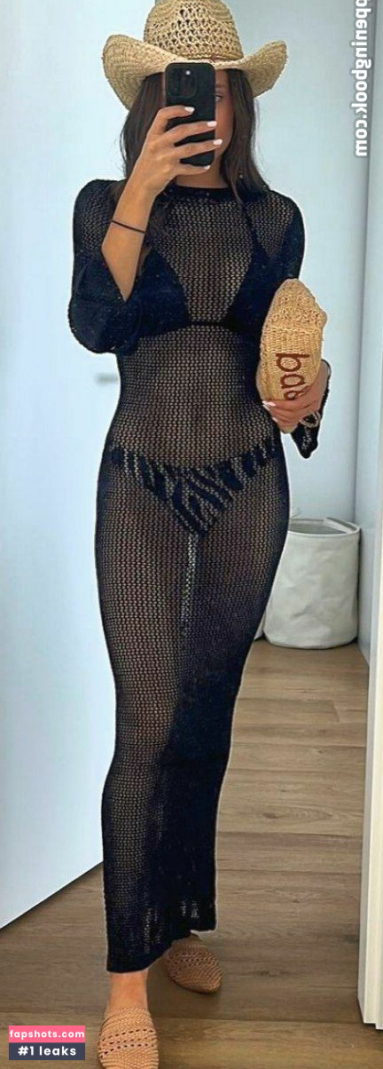 Daniela Melchior gallery photo #96