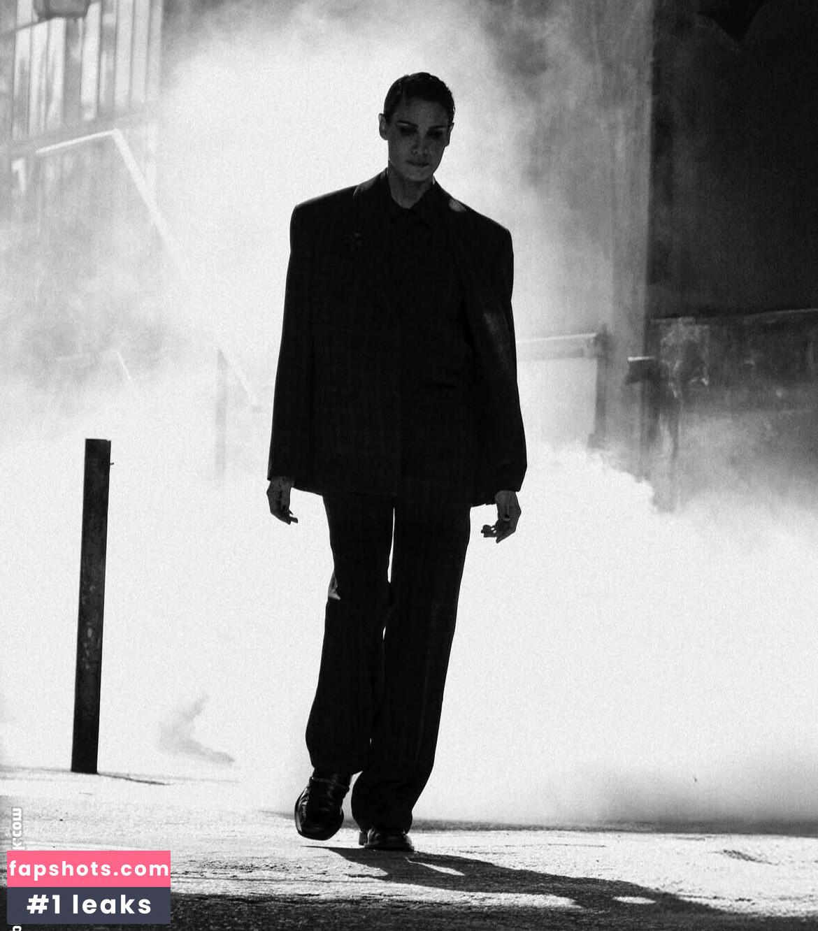 Daniela Ruah gallery photo #10