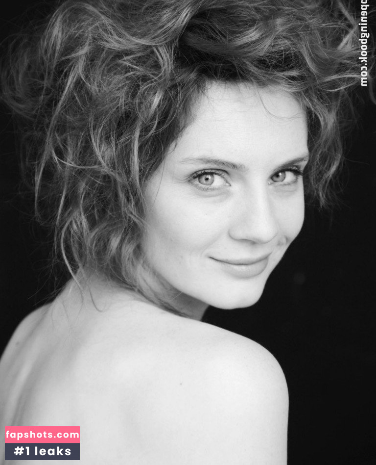 Daniela Schulz gallery photo #45