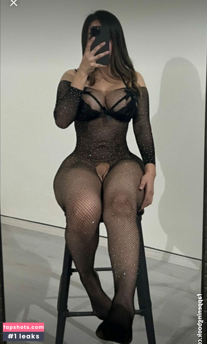 Daniela Treviño gallery photo #4