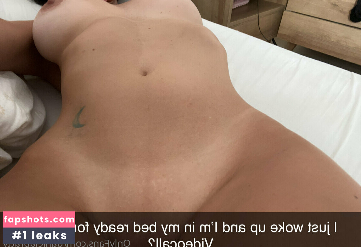 danielabratty gallery photo #162