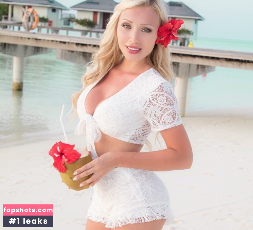 Daniella Chavez gallery photo #216