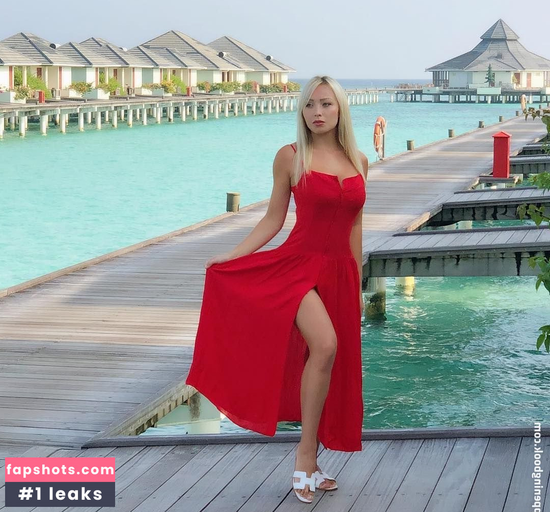 Daniella Chavez gallery photo #373