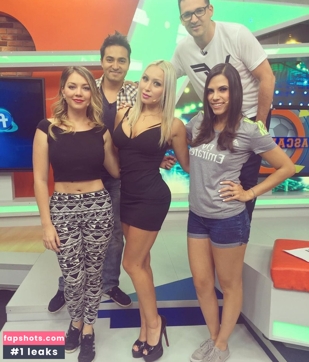 Daniella Chavez gallery photo #382