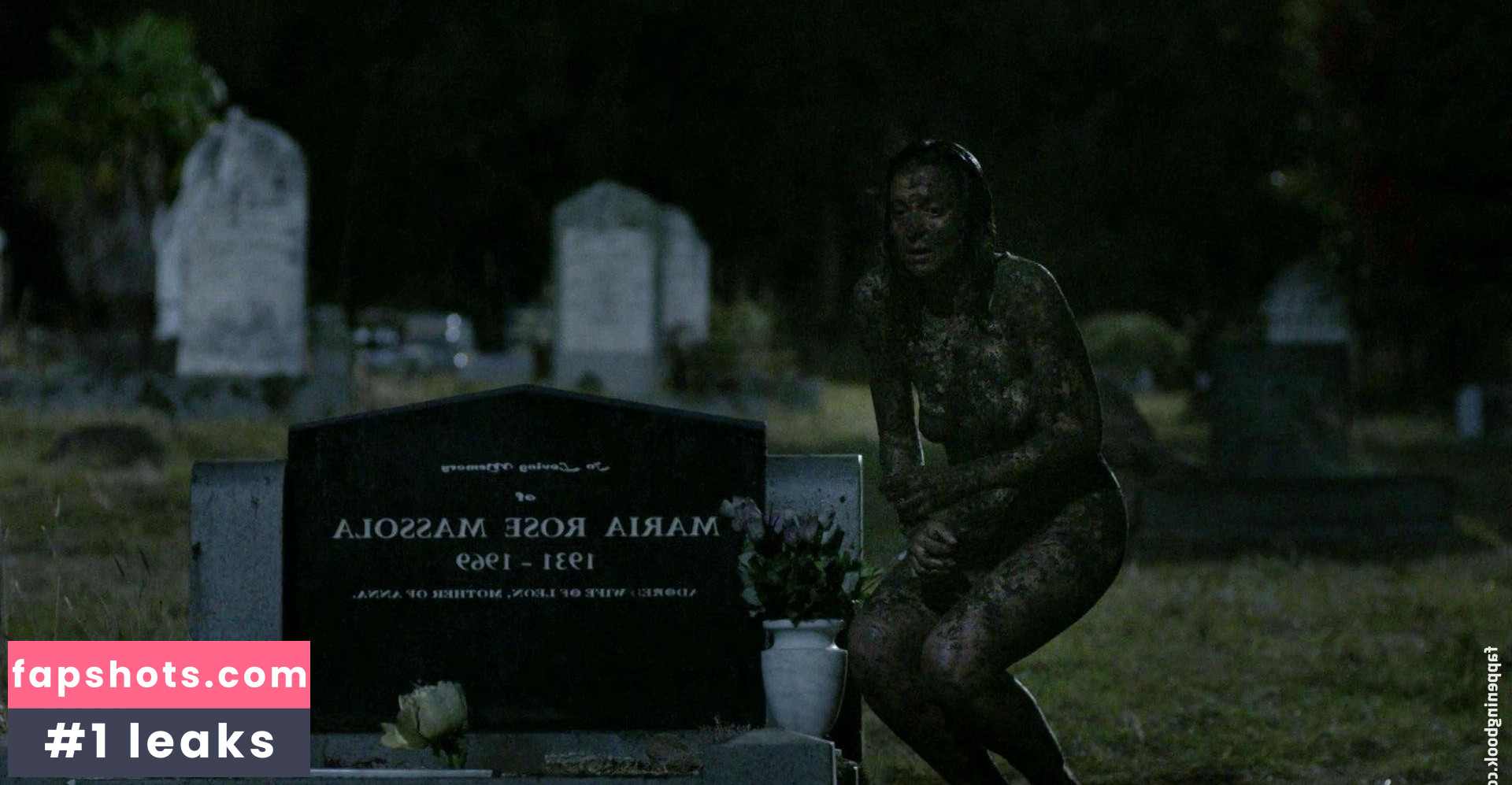 Daniella Farinacci nude babe gallery