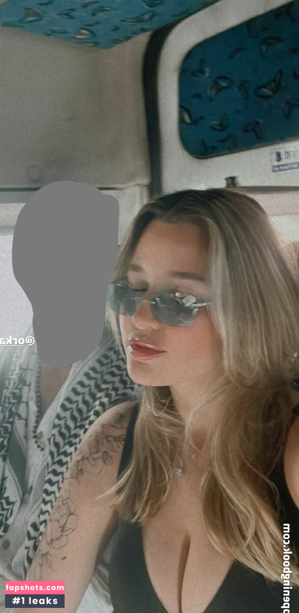 Daniella Nahum gallery photo #4