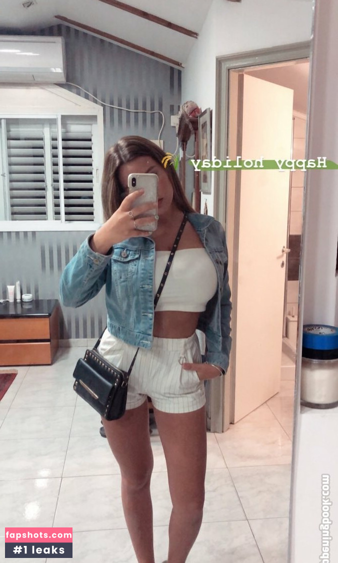 Daniella Nahum gallery photo #10