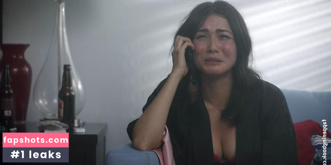 Daniella Pineda gallery photo #19