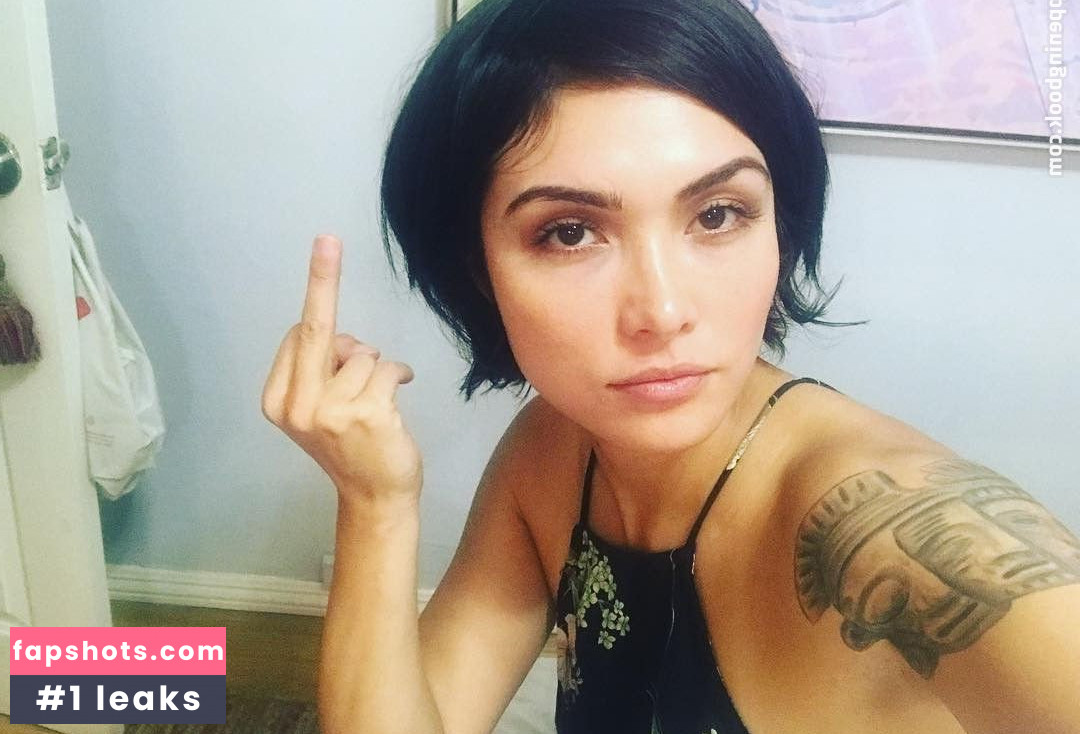 Daniella Pineda gallery photo #44