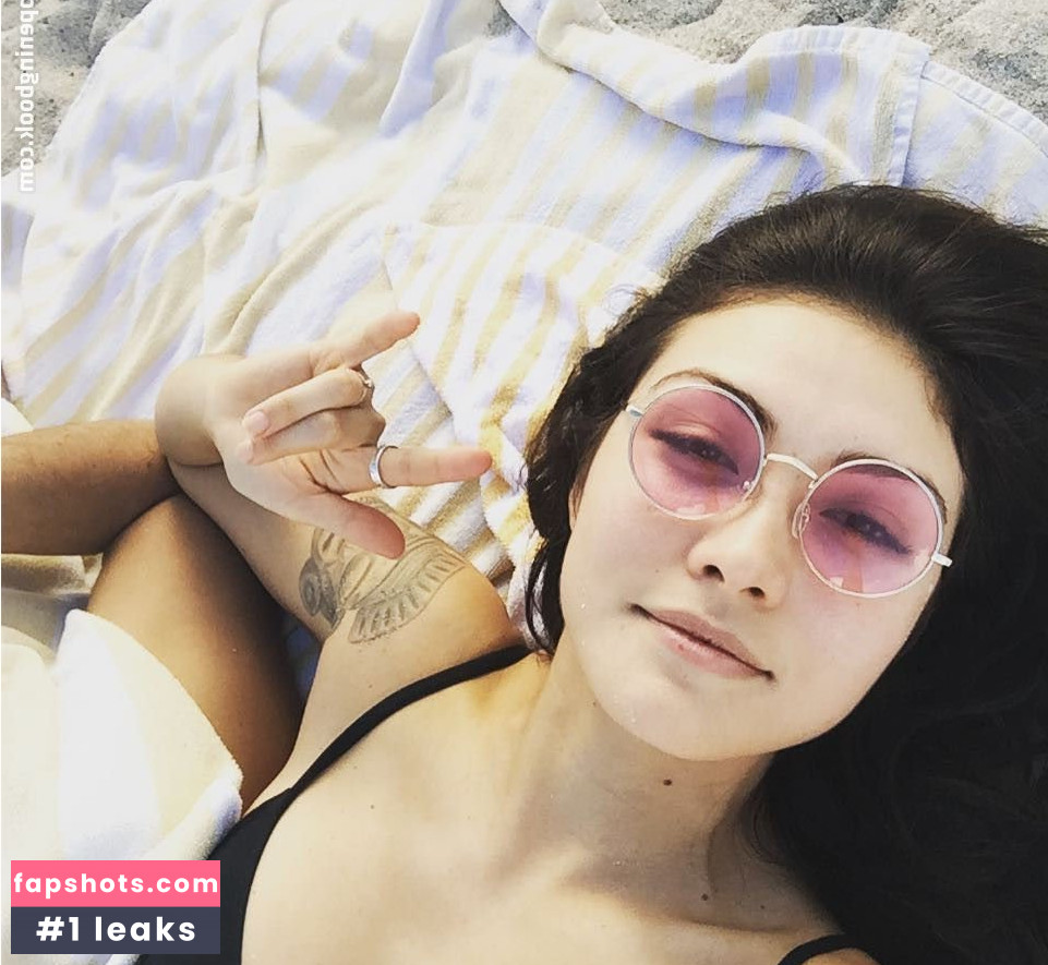 Daniella Pineda gallery photo #49