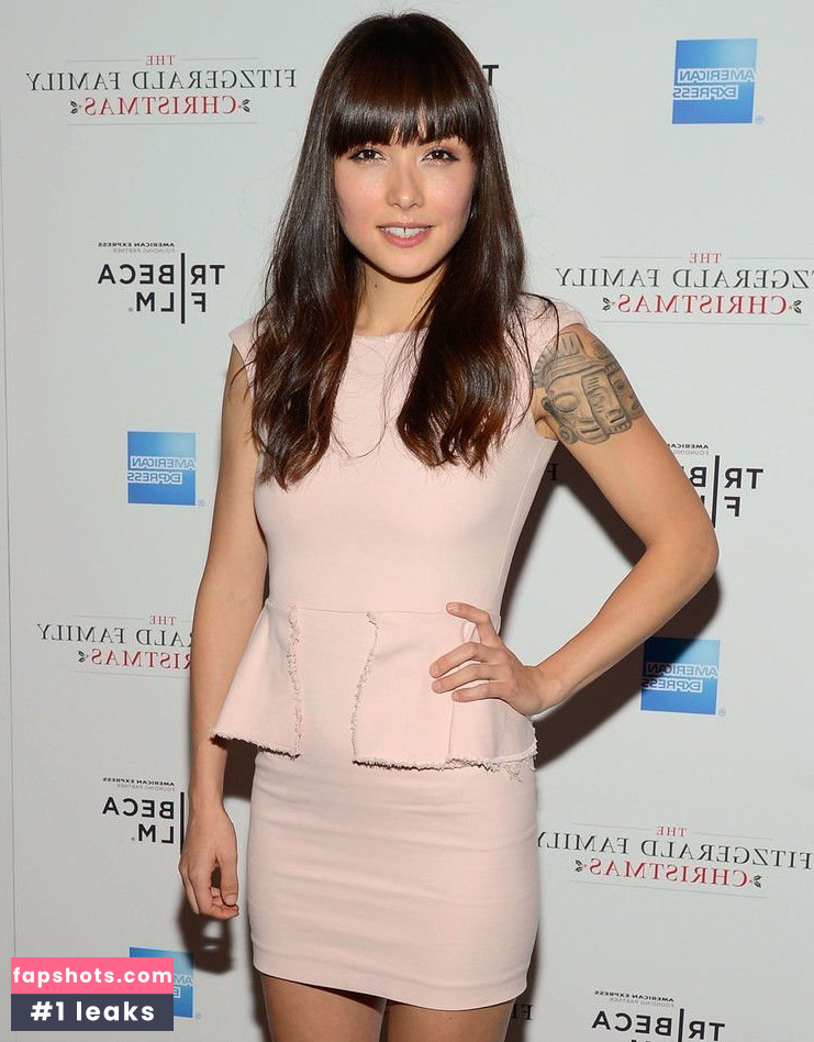 Daniella Pineda gallery photo #51