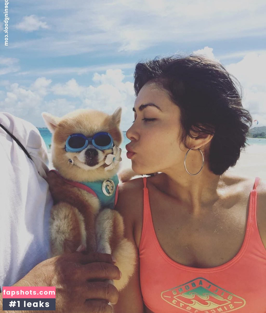 Daniella Pineda gallery photo #53