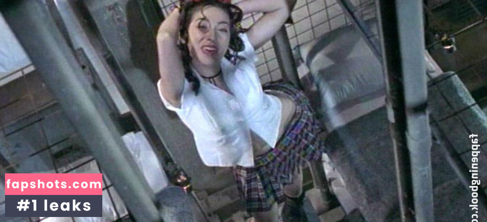 Daniella Tobar gallery photo #3