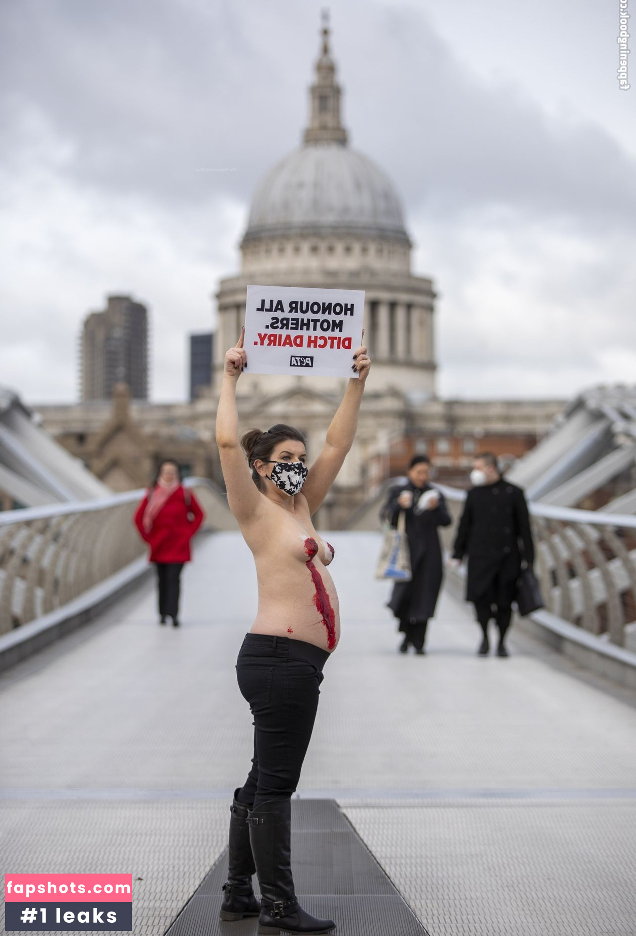 Daniella Wood gallery photo #13