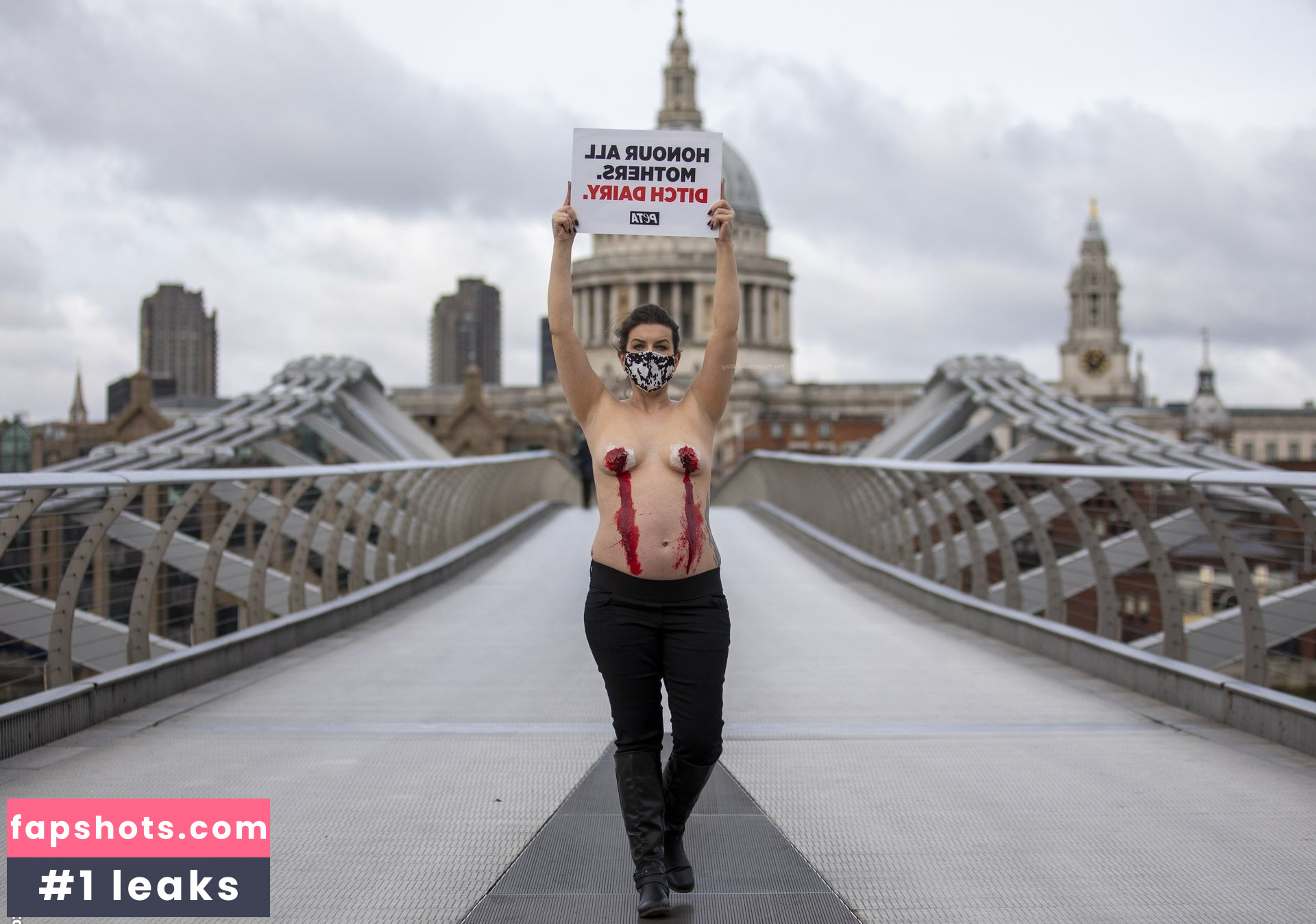 Daniella Wood gallery photo #6