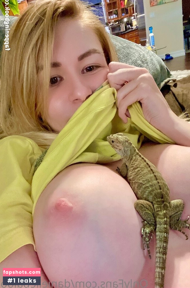 Danielle Beaulieu gallery photo #30