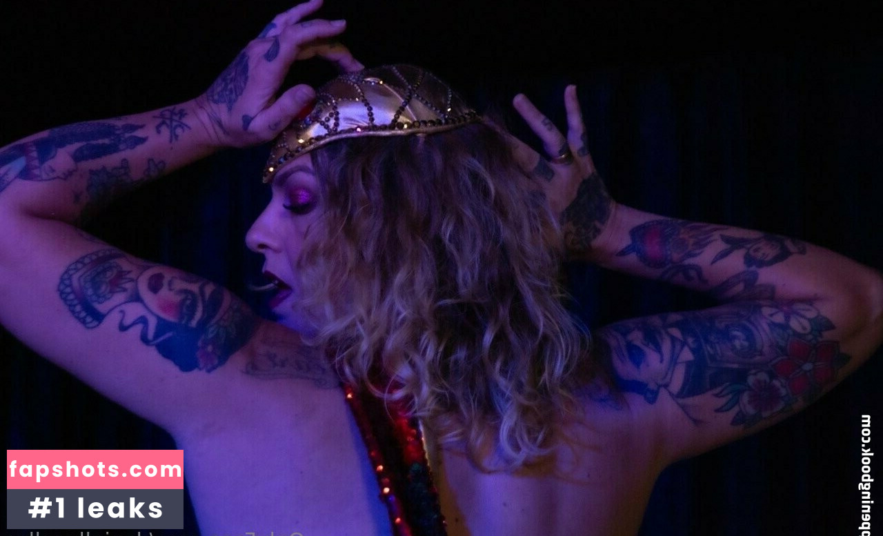 Danielle Colby gallery photo #43