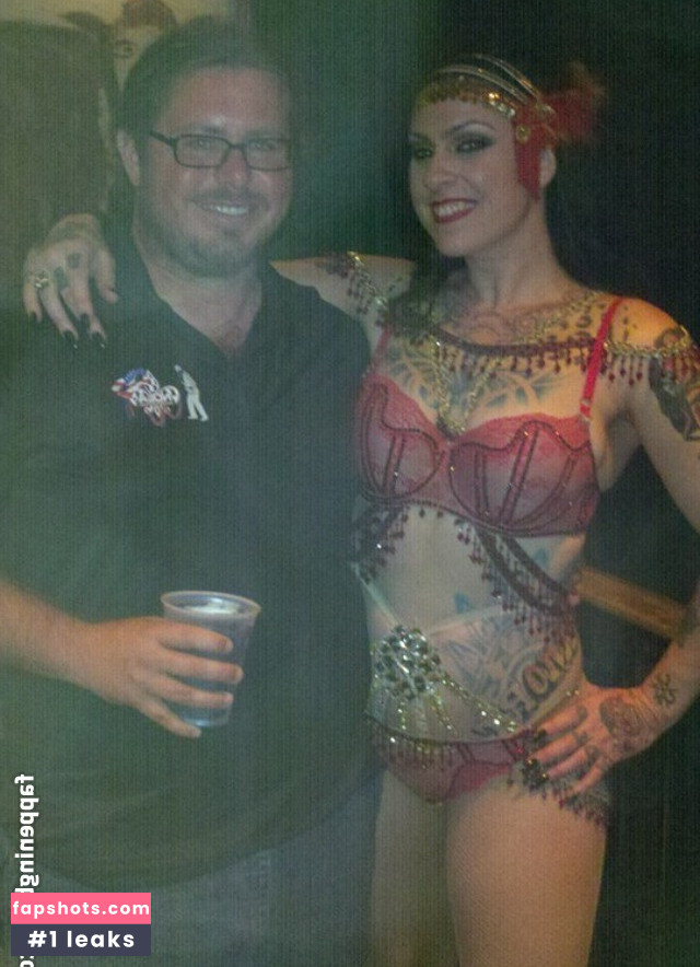 Danielle Colby gallery photo #708