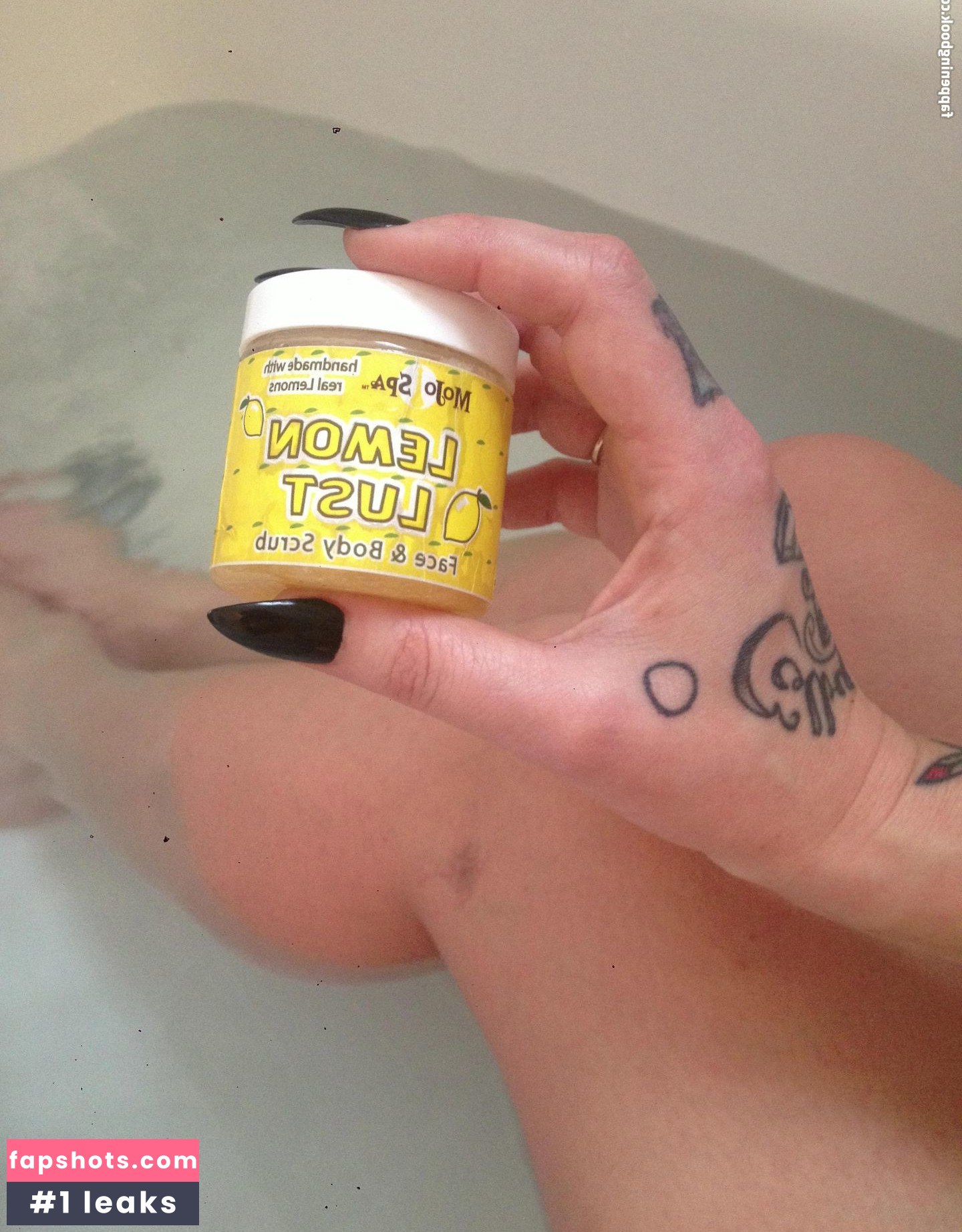 Danielle Colby gallery photo #720