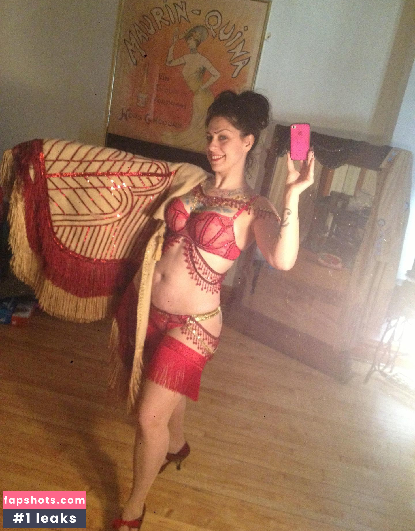 Danielle Colby gallery photo #746