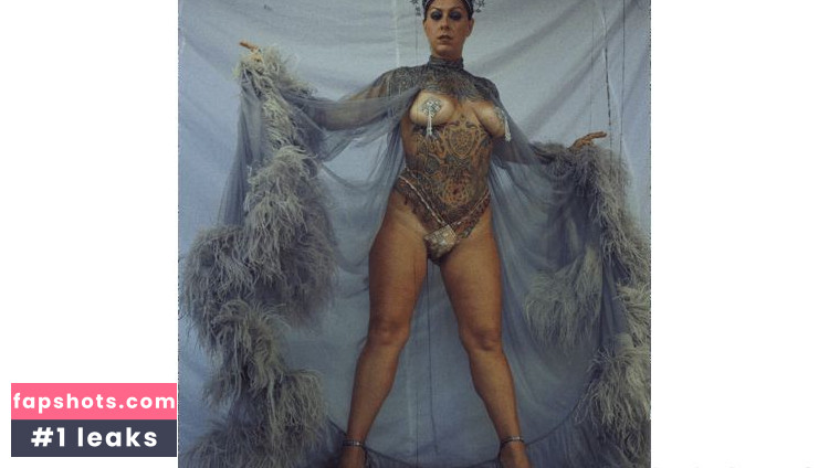 Danielle Colby gallery photo #775