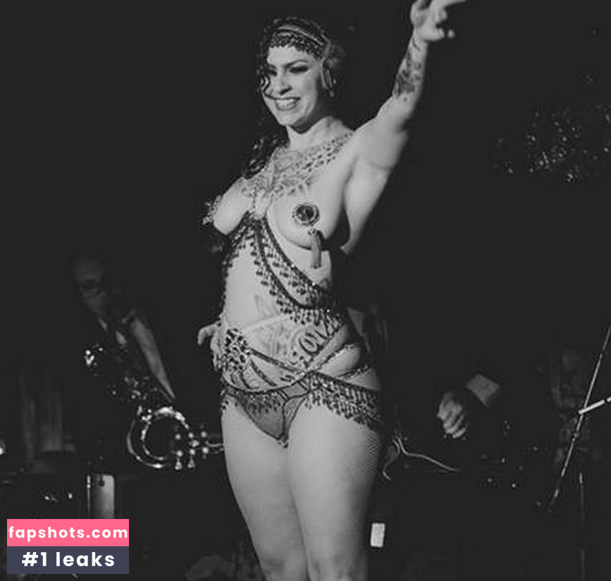 Danielle Colby gallery photo #779