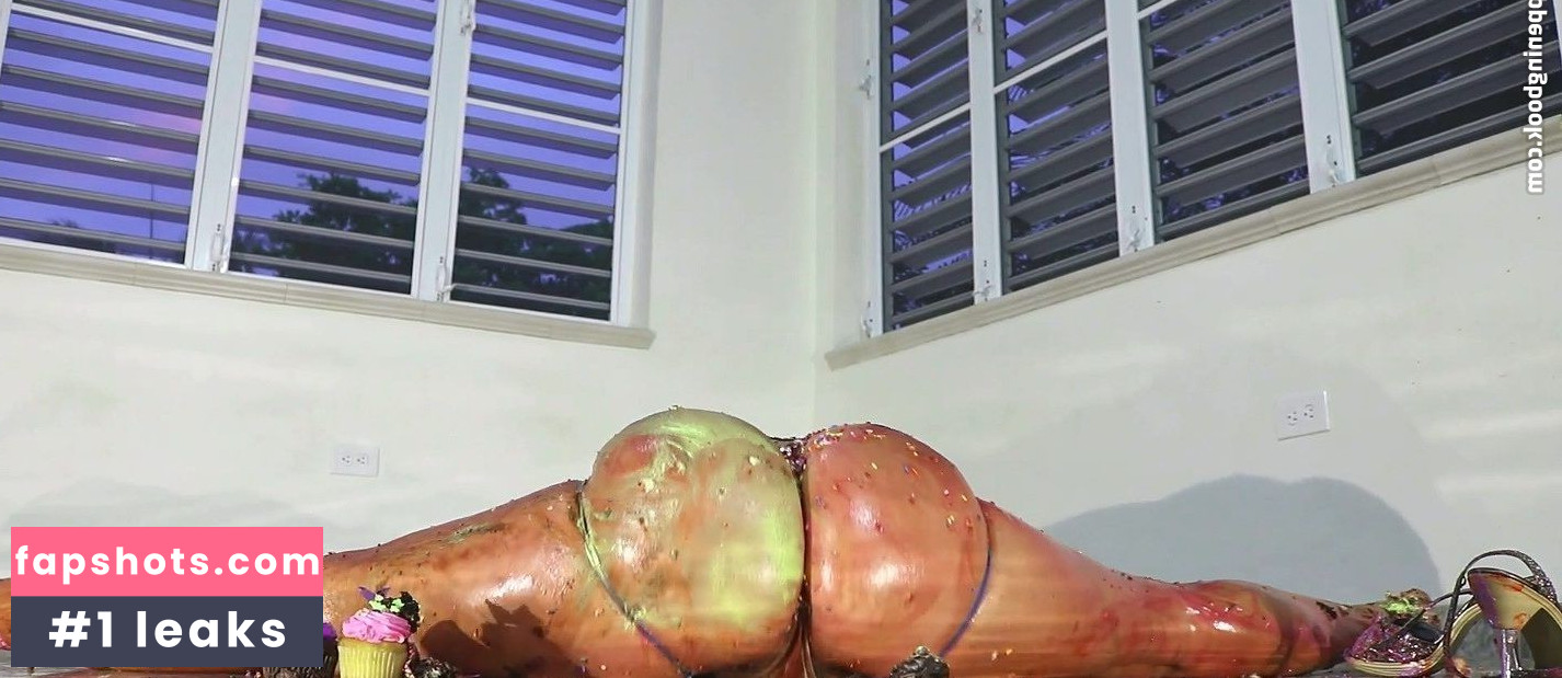 Danielle Colby gallery photo #818