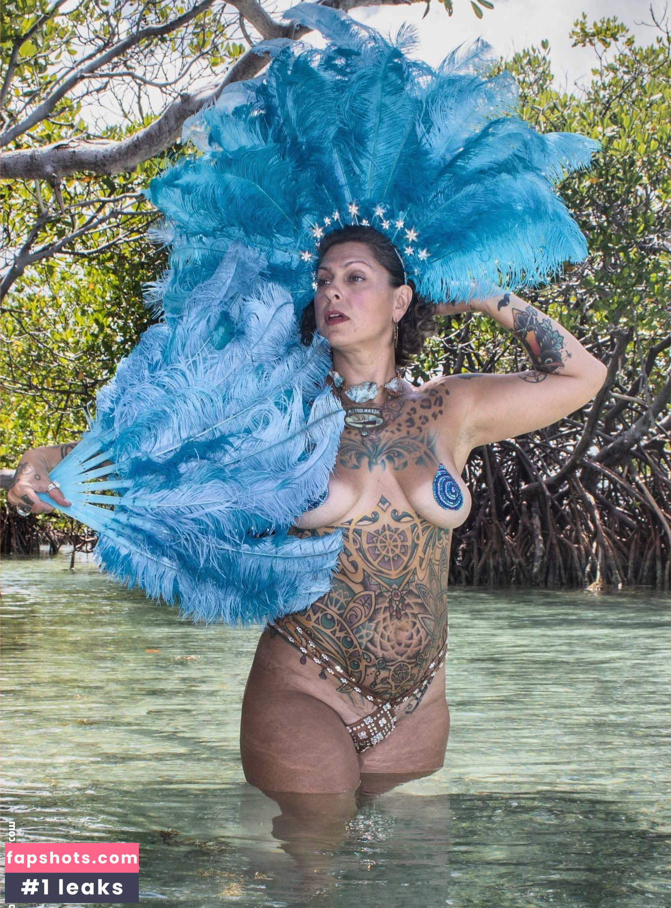 Danielle Colby gallery photo #863