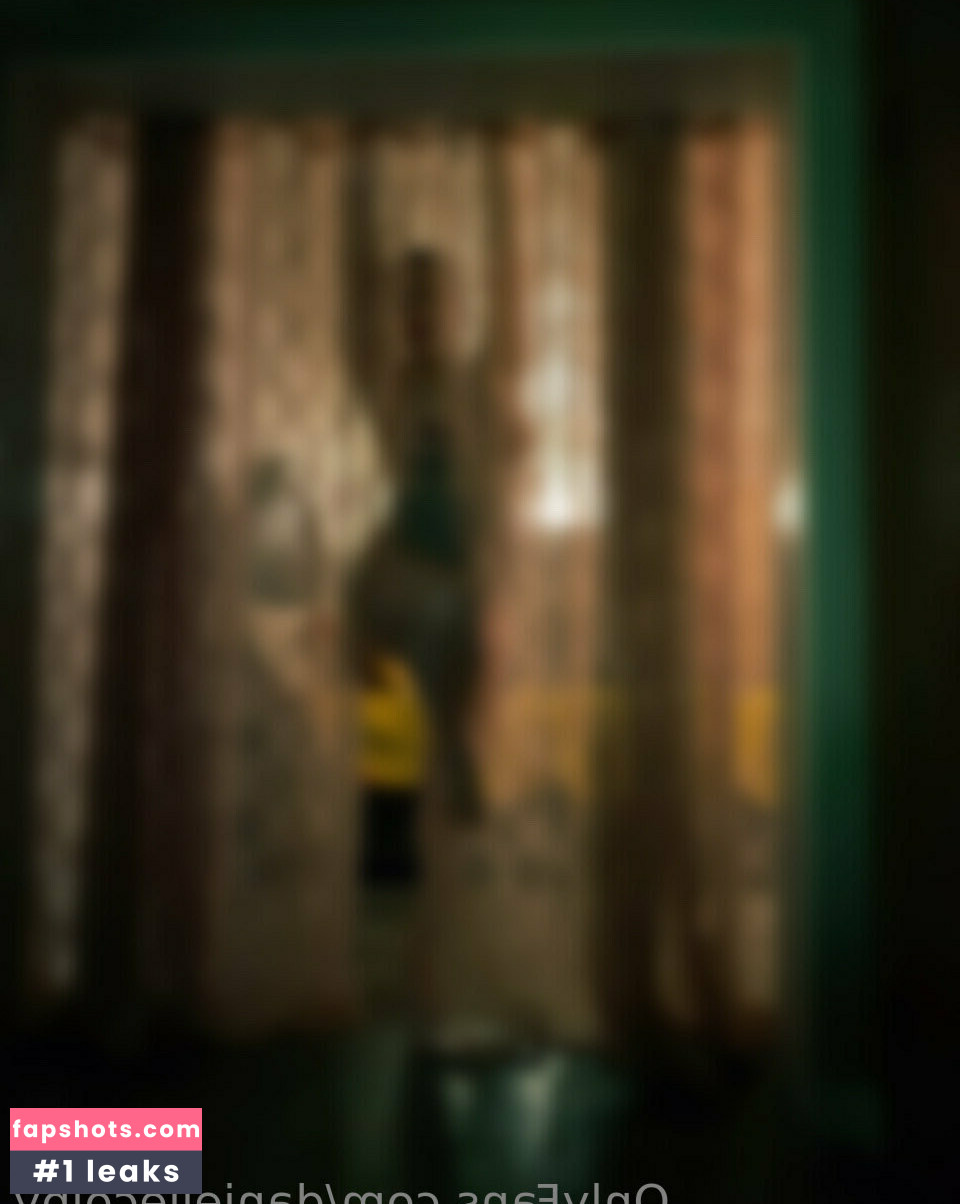 Danielle Colby gallery photo #95