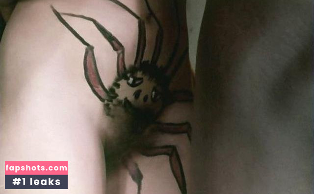 Danielle Dugas gallery photo #5