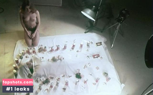 Danielle Dugas nude babe gallery