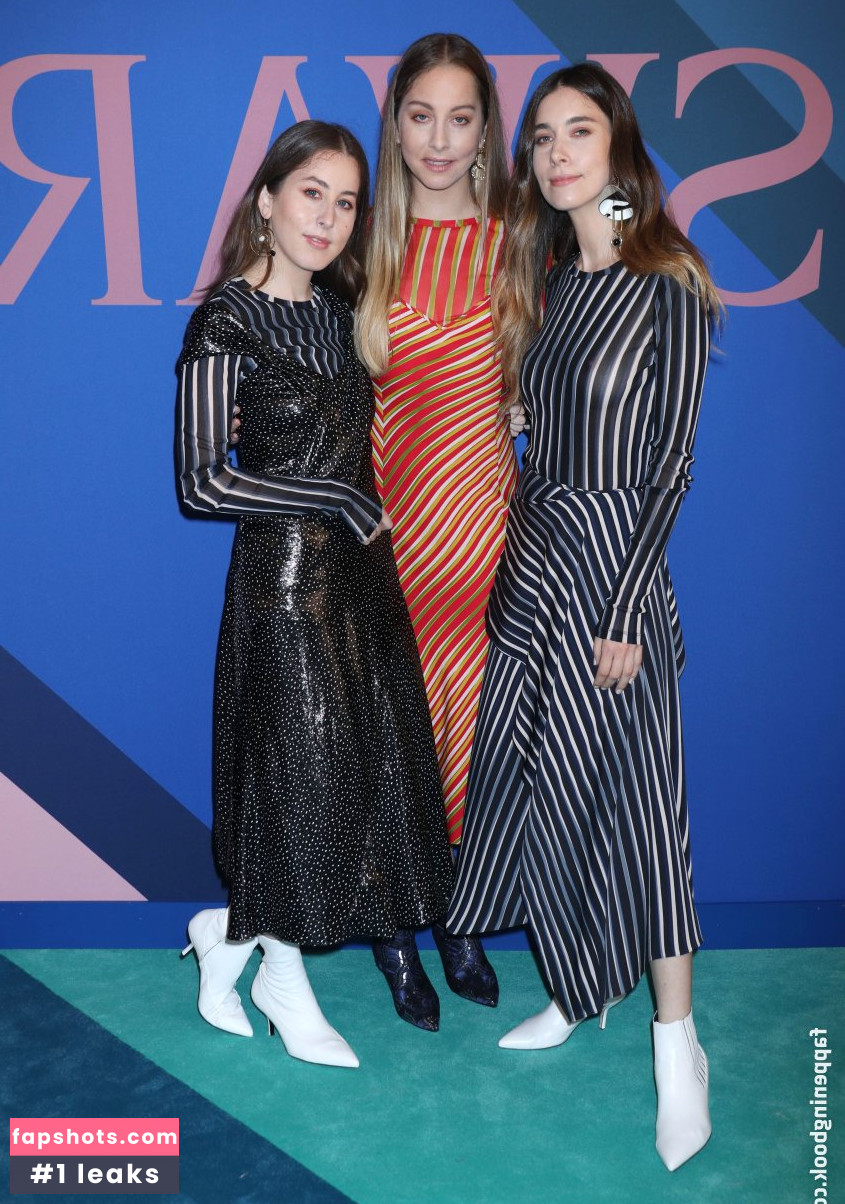 Danielle Haim gallery photo #17