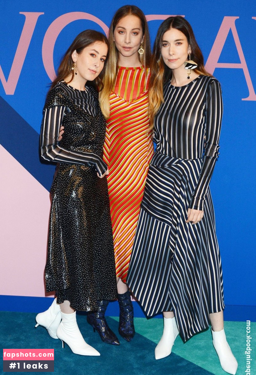 Danielle Haim gallery photo #40