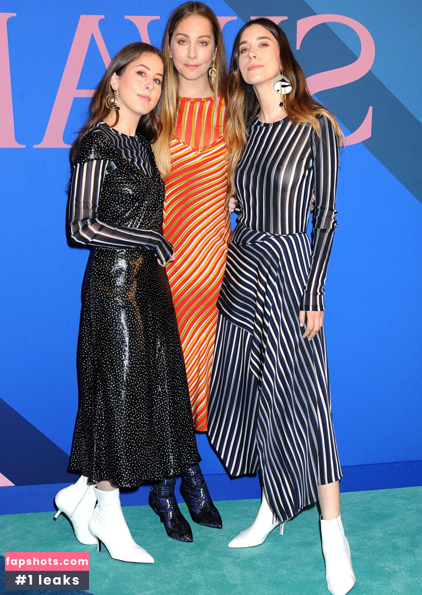 Danielle Haim gallery photo #42