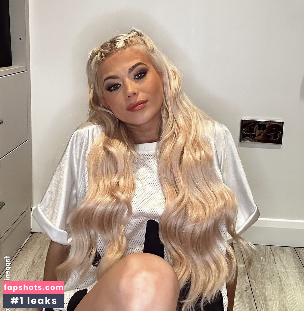 Danielle Harold gallery photo #8