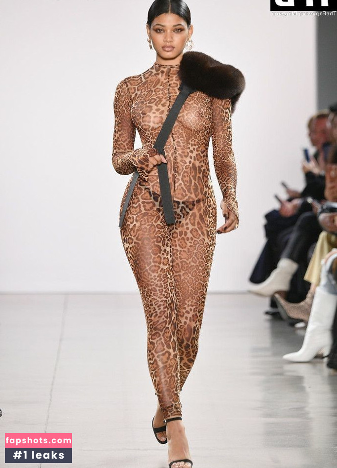 Danielle Herrington gallery photo #2