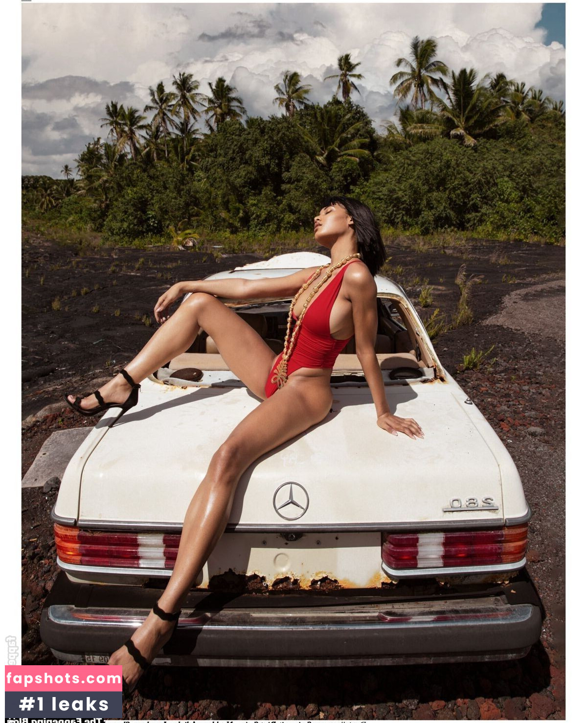 Danielle Herrington gallery photo #28