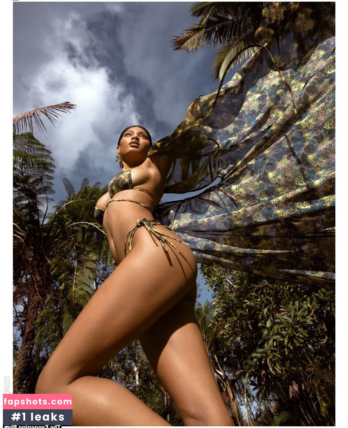 Danielle Herrington gallery photo #30