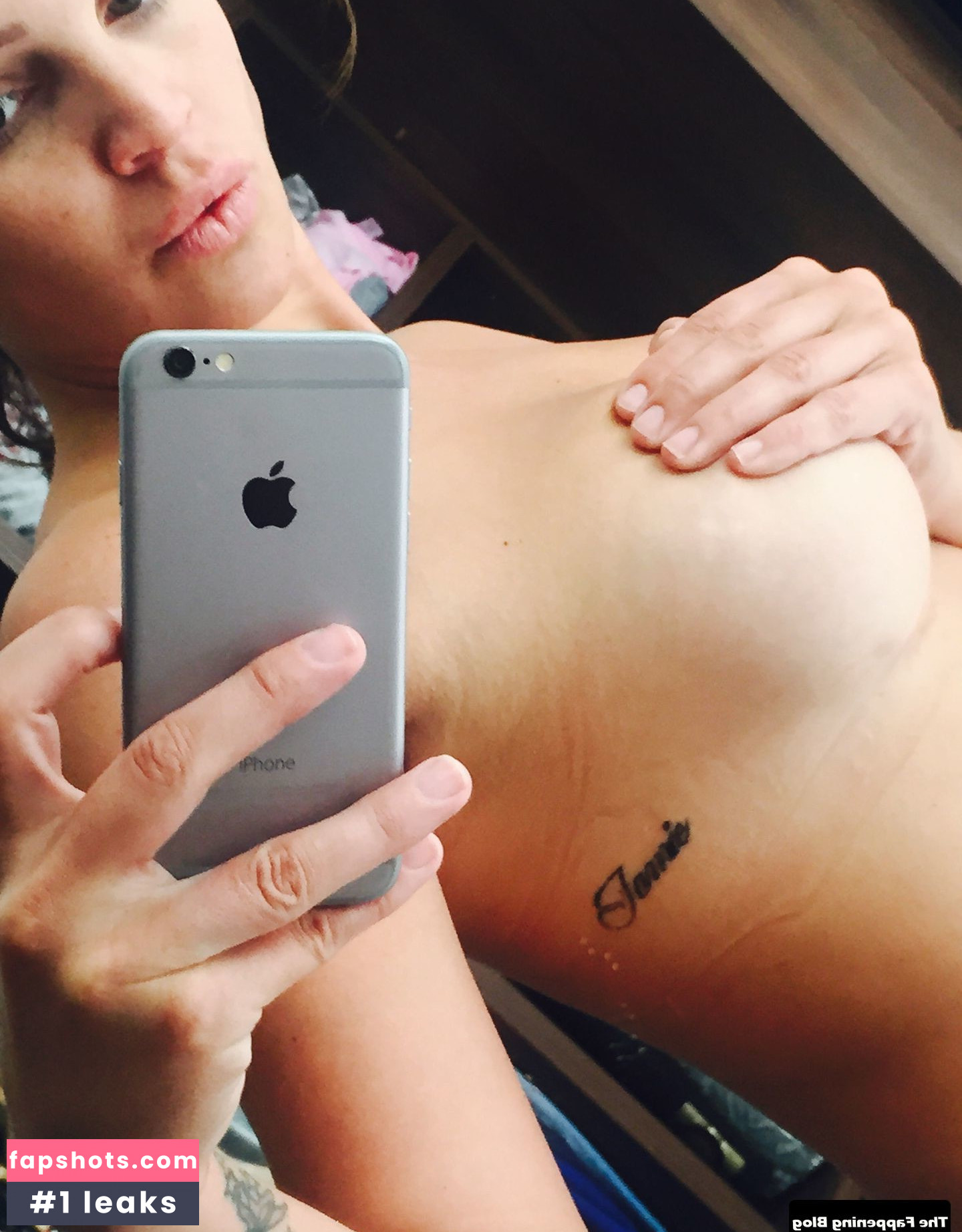 Danielle Lloyd gallery photo #210