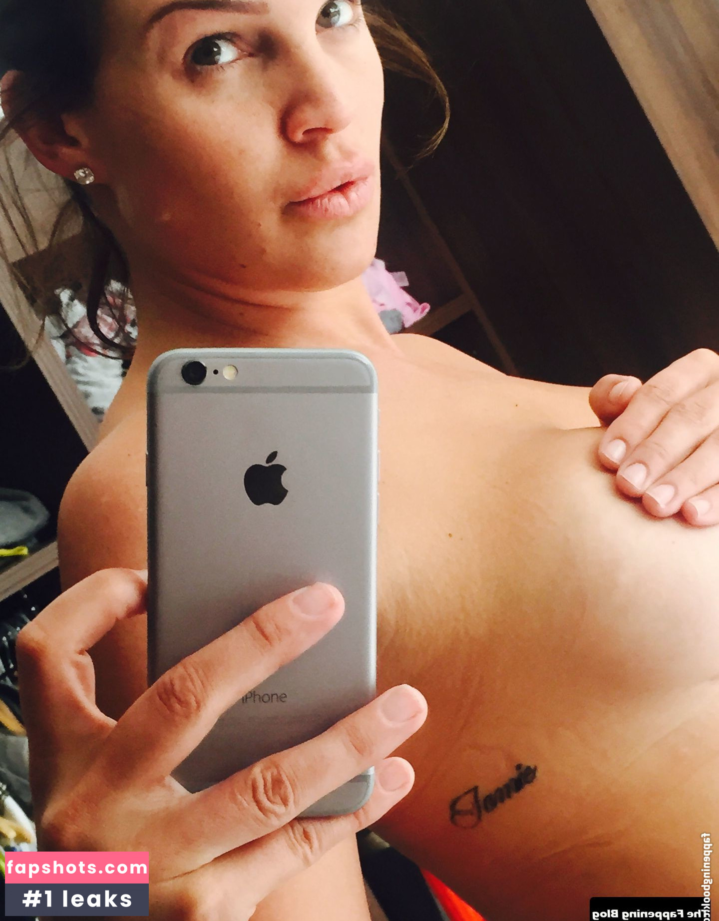 Danielle Lloyd gallery photo #211