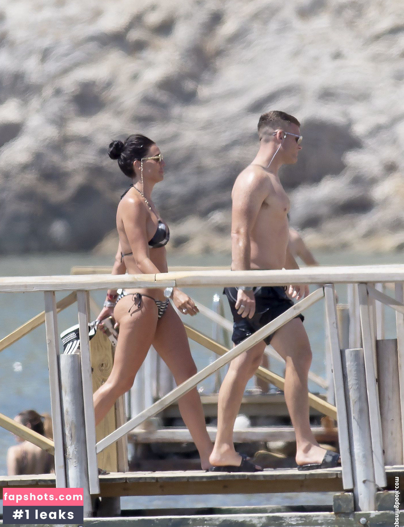 Danielle Lloyd gallery photo #238