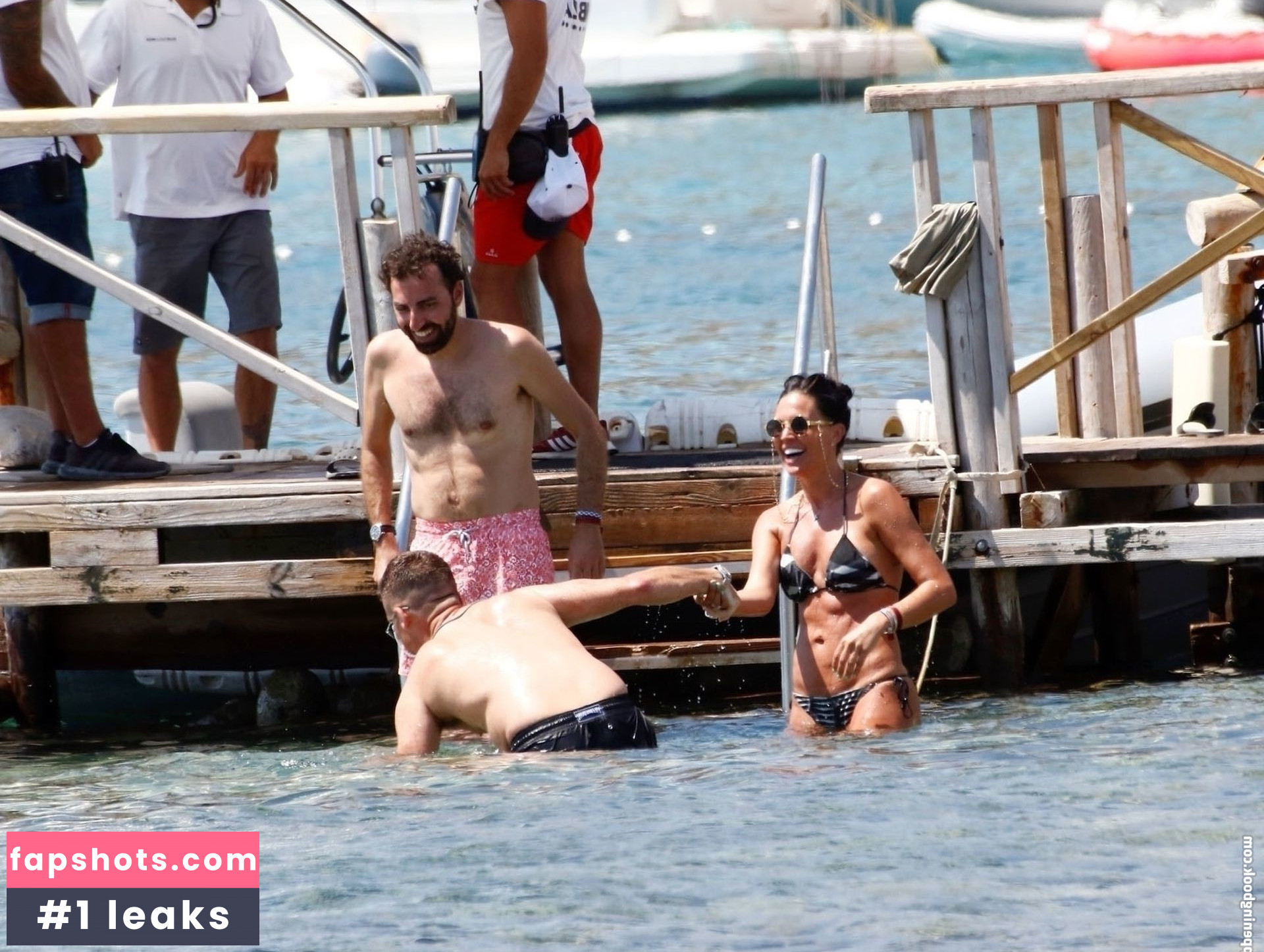 Danielle Lloyd gallery photo #249