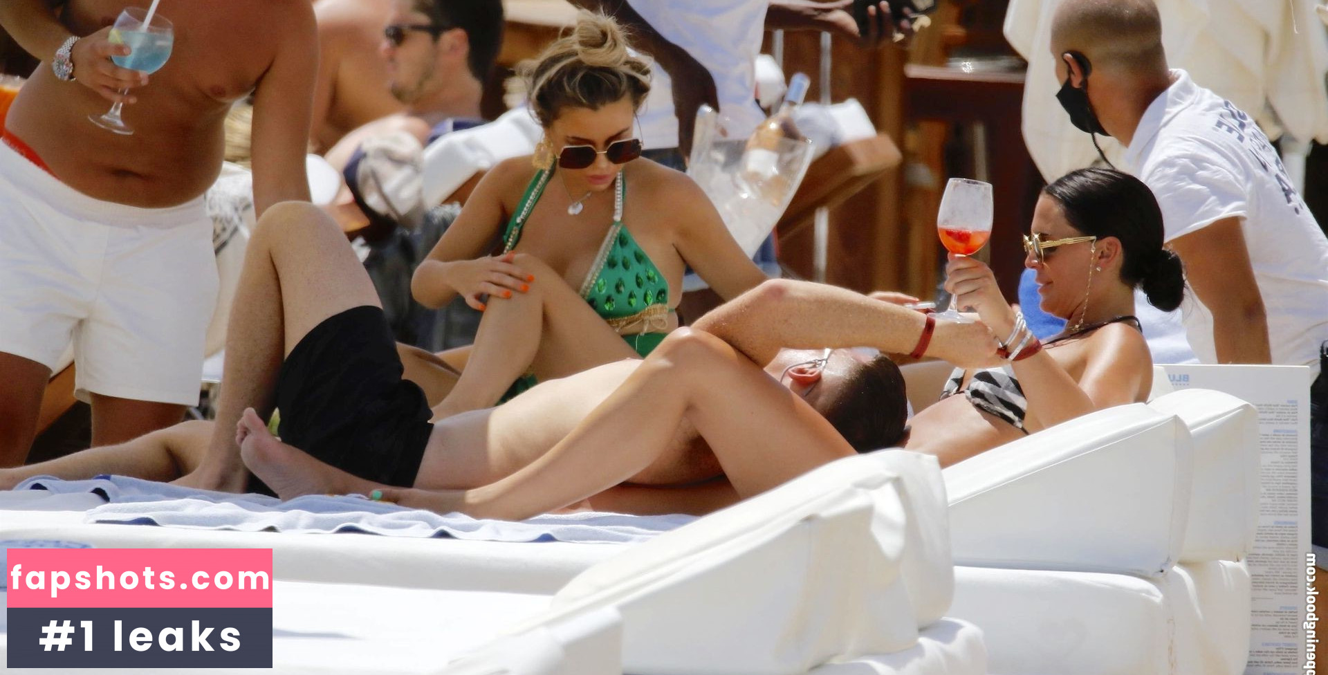 Danielle Lloyd gallery photo #254