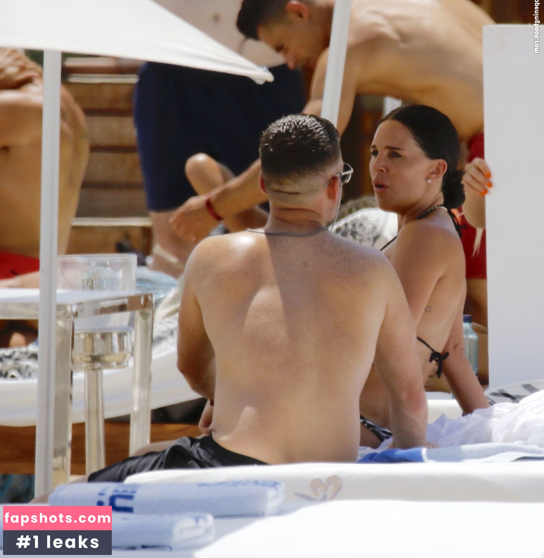 Danielle Lloyd gallery photo #257