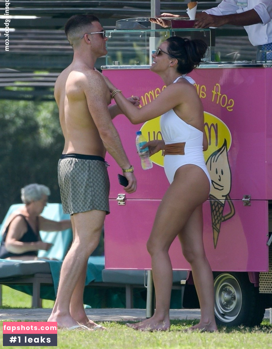 Danielle Lloyd gallery photo #508