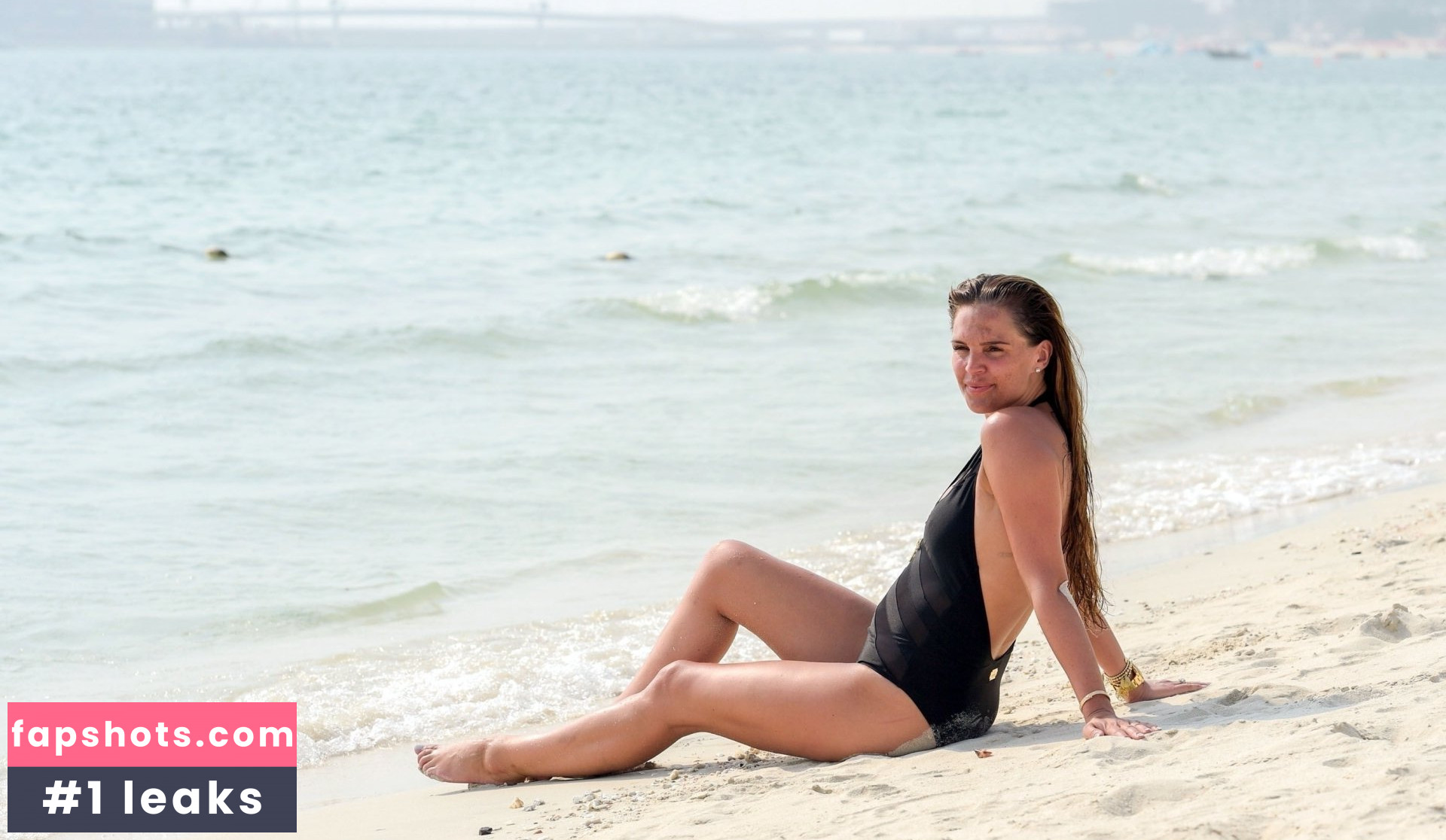 Danielle Lloyd gallery photo #555