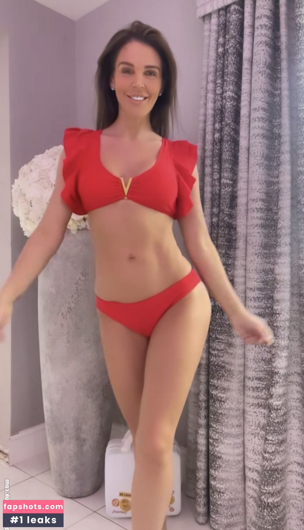 Danielle Lloyd gallery photo #96