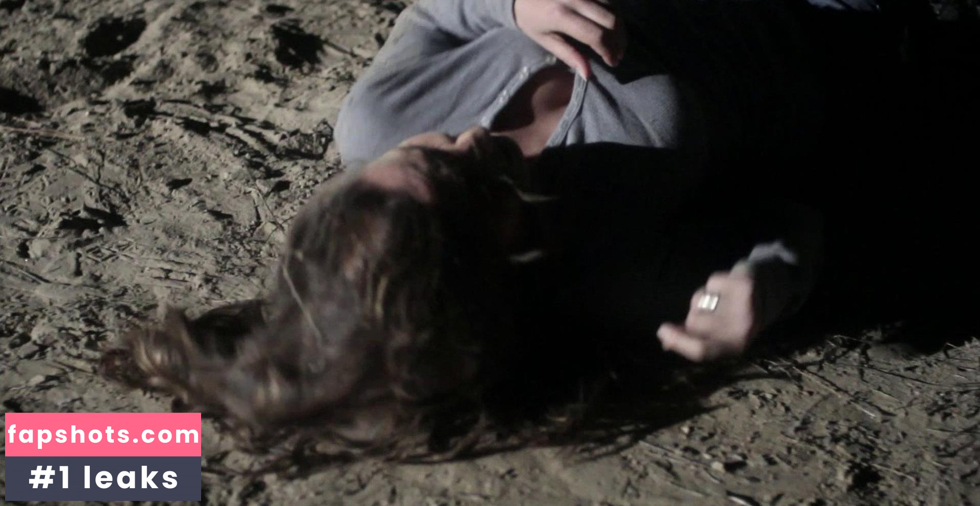 Danielle Lozeau nude babe gallery