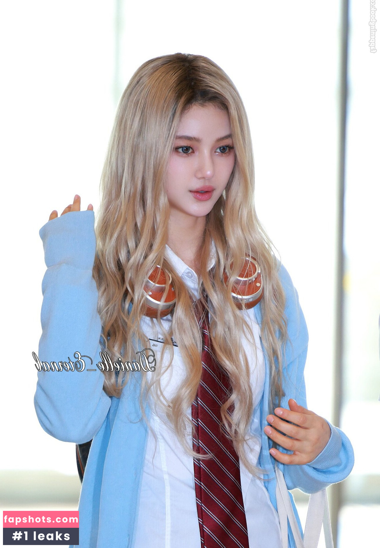 Danielle Marsh gallery photo #73